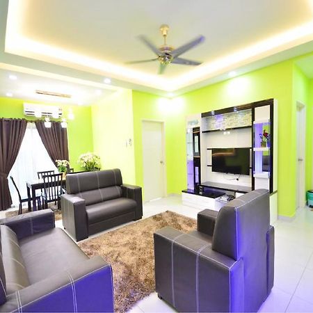 Johar Jantan Apartment Shah Alam Esterno foto